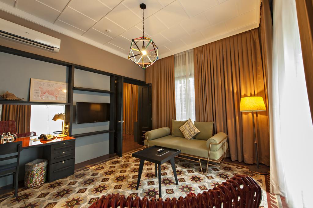 The Henry Hotel Manila Пасай Экстерьер фото
