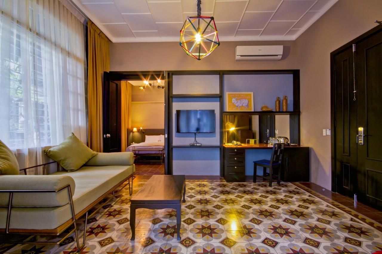 The Henry Hotel Manila Пасай Экстерьер фото