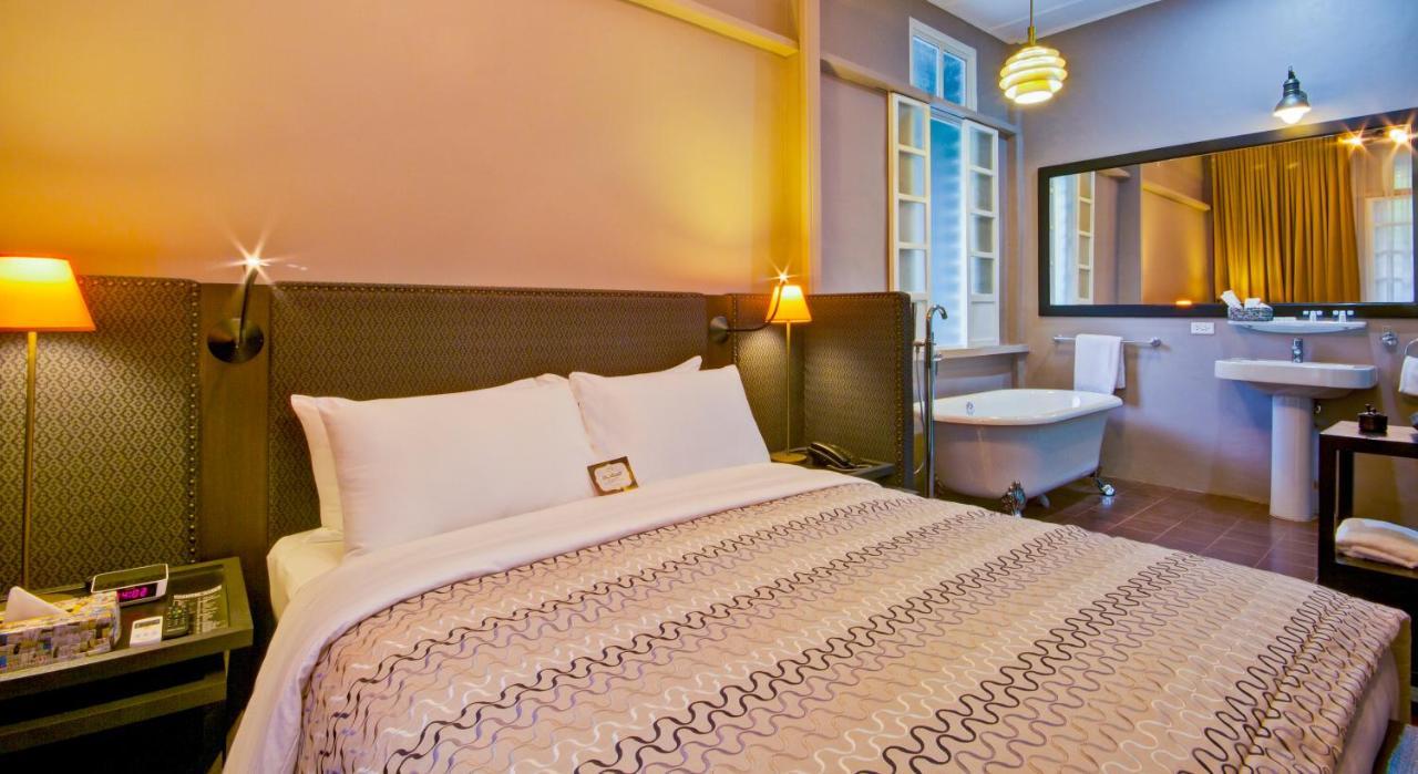 The Henry Hotel Manila Пасай Экстерьер фото