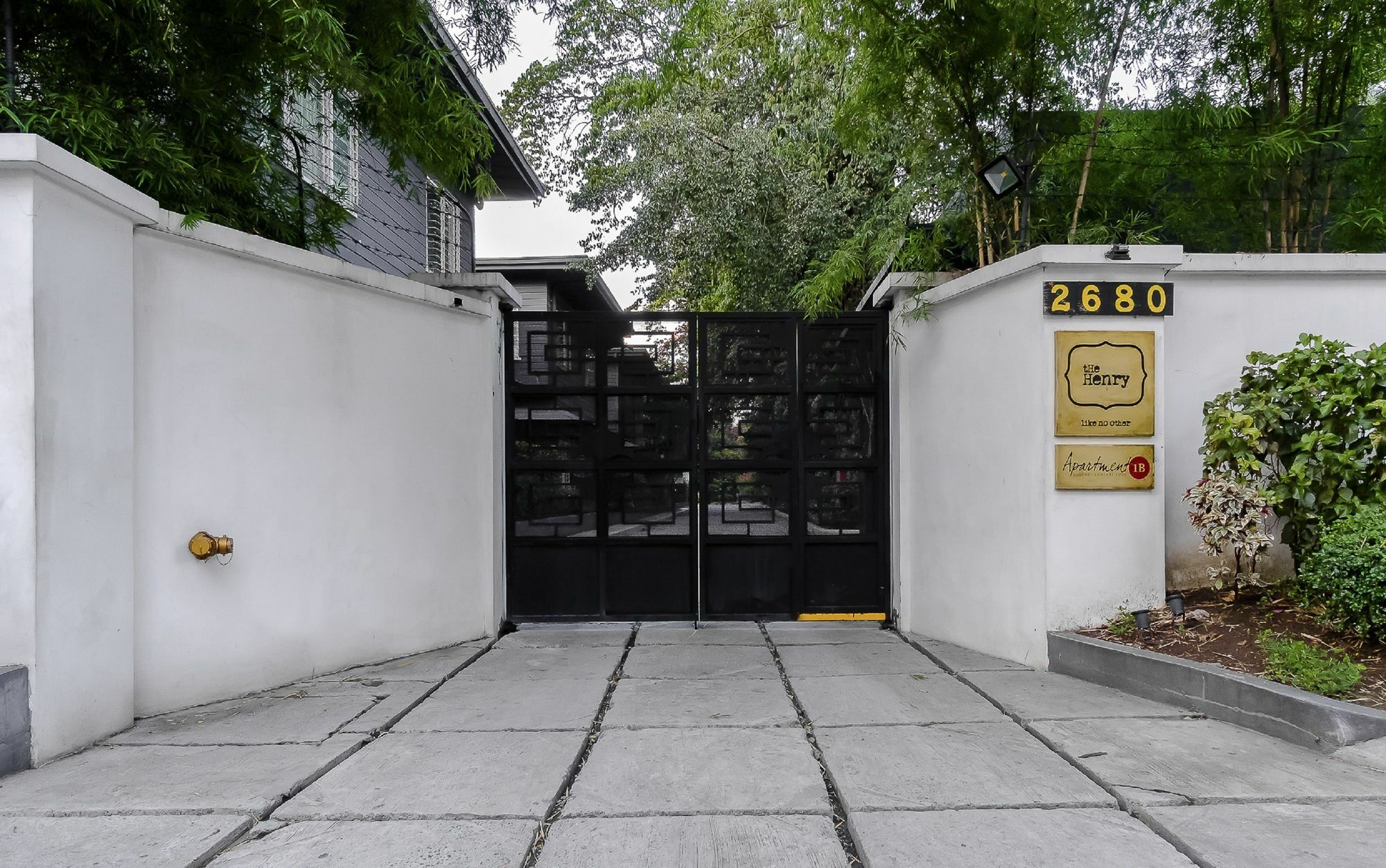 The Henry Hotel Manila Пасай Экстерьер фото